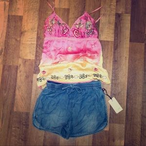 Women’s XS Juicy Conture shorts